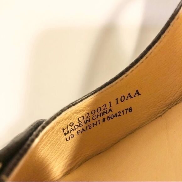 Like-New COLE HAAN Nike Air Women’s 10 Black Leather Pumps - Picture 8 of 8